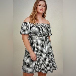 Torrid Mini Puff Sleeved Daisy Skater Dress Size 3